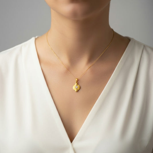 Elegant Disc Harmony Sparkle Diamond Gold Pendant