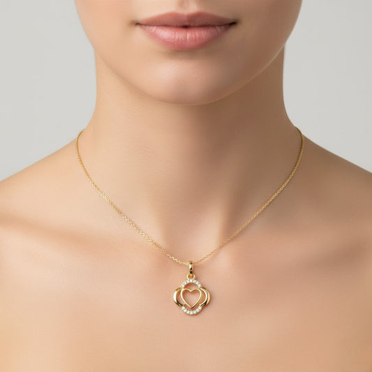 Interlocking Heart Circle Elegant Diamond Gold Pendant