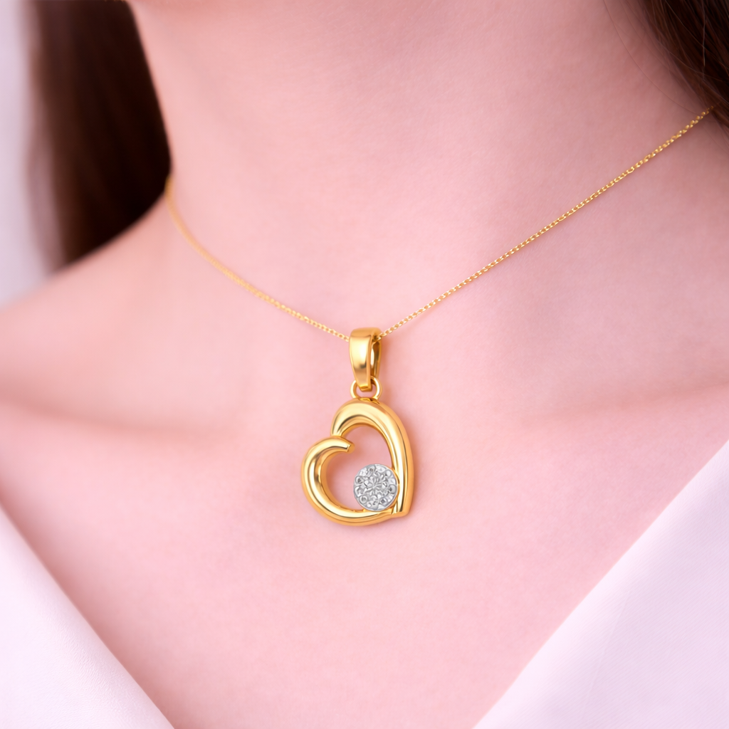 Soft Heart Curve Center Sparkle Diamond Gold Pendant