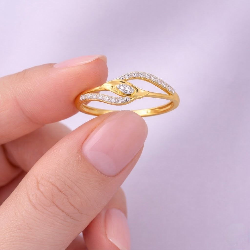 Elegant Intertwined Wave Sparkle Diamond Gold Ring