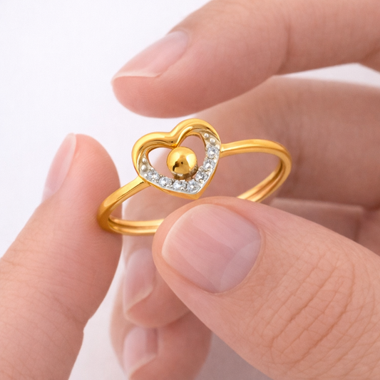 Sweet Heart Embrace Center Motif Diamond Gold Ring