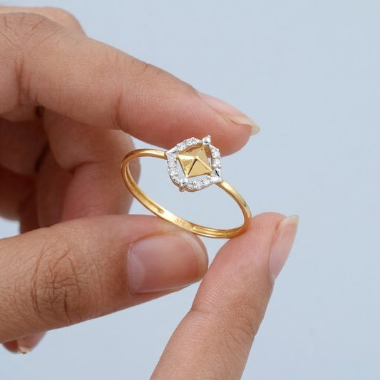 Treasure Chest Diamond Gold Ring