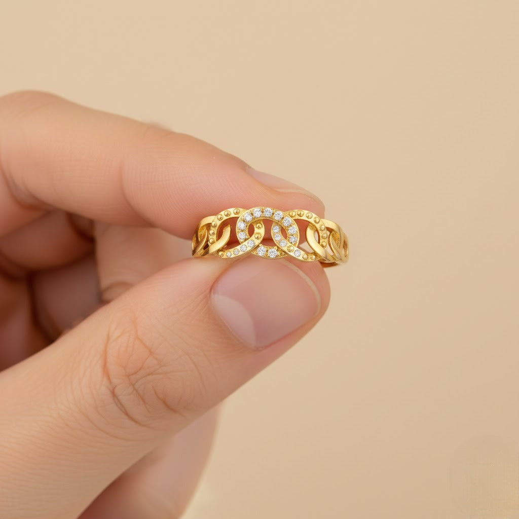 Interlinked Scroll Diamond Gold Ring
