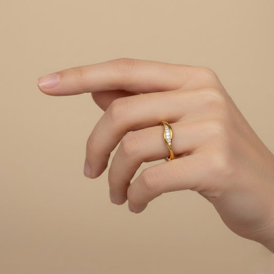 Golden Ripple Spark Ring