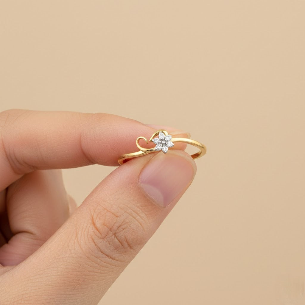Emerald Bloom Twist Ring