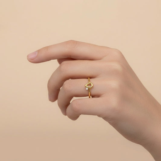 Minimal Gold Teardrop Diamond Ring