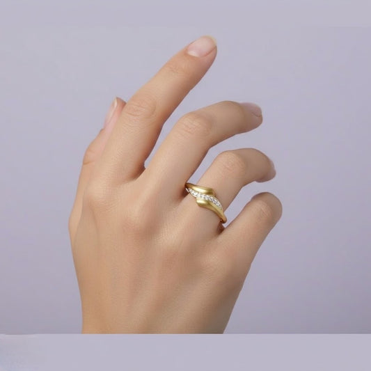 Flowing Wave Accent Diamond Gold ring