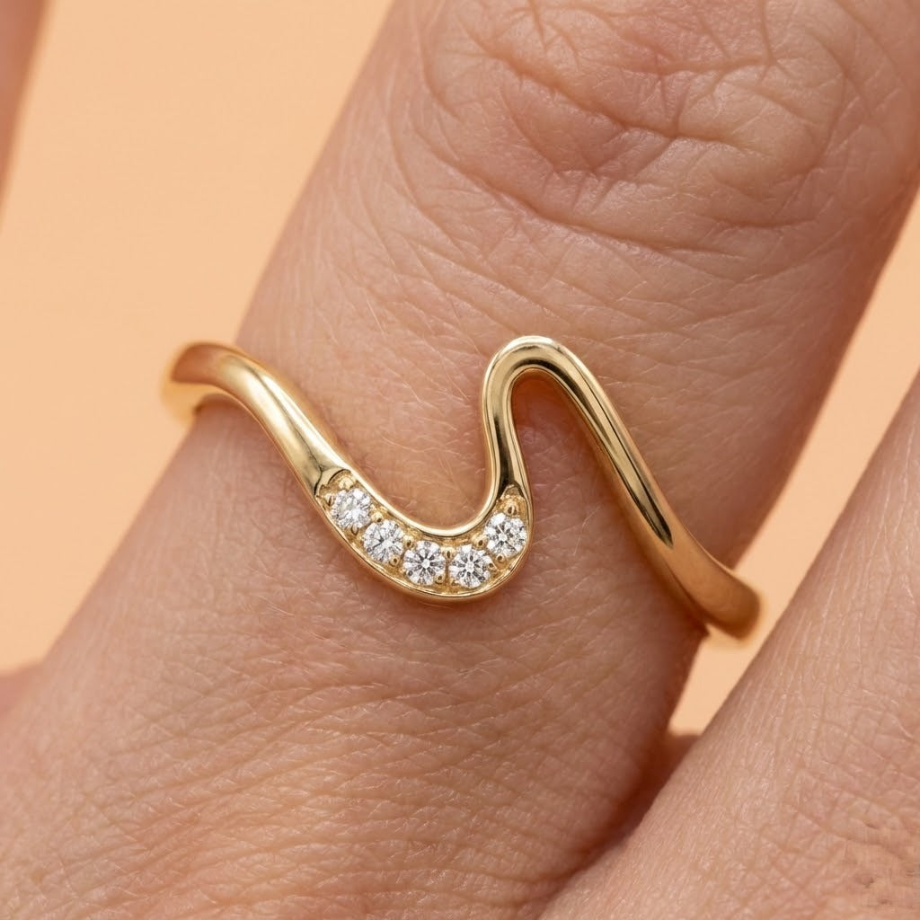 Wave Curve Diamond Gold ring