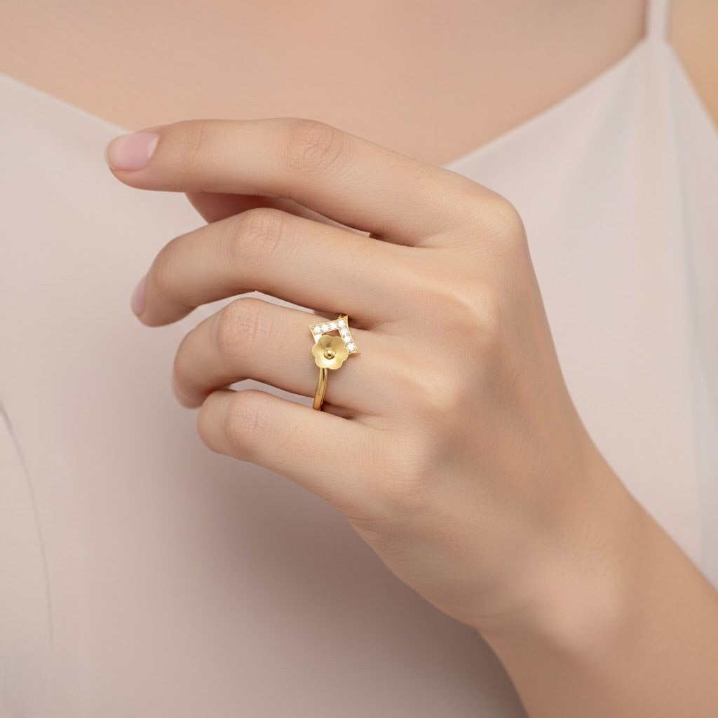 Triangle Bloom Accent Diamond Gold Ring