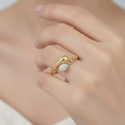 Royal Chain Blossom Sparkle Design Diamond Gold Ring