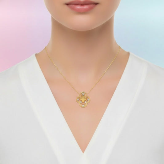 Quatrefoil Clover Halo Pendant