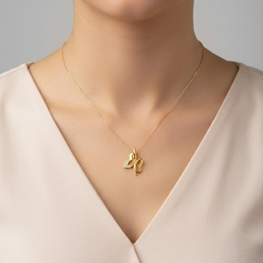 Artistic Flowing Heart Design diamond gold pendant