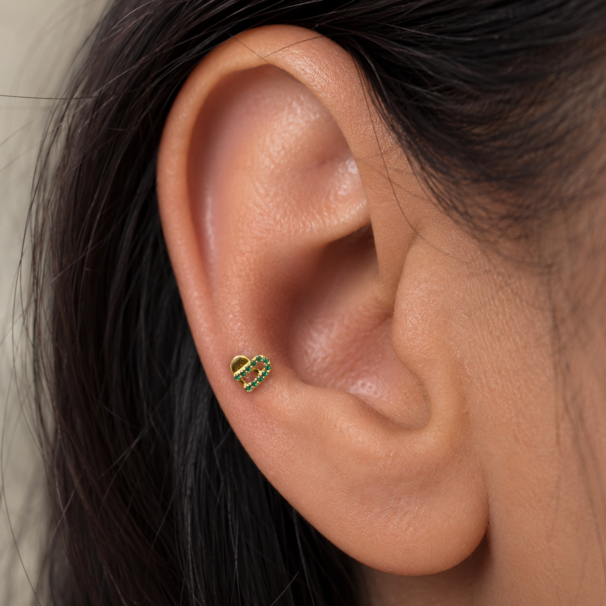 9K Gold Emerald Ribbon Heart Second Stud Earrings
