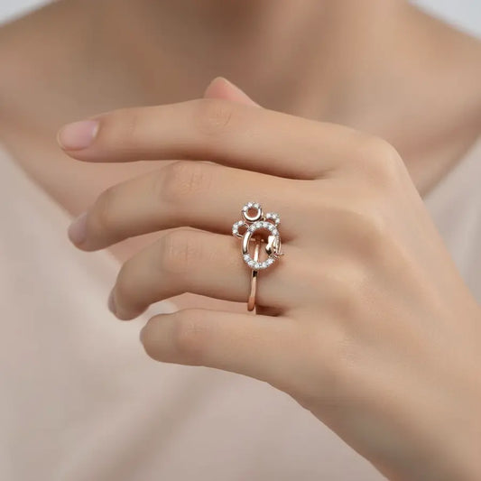 Eternal Embrace Floral fly Gold Ring