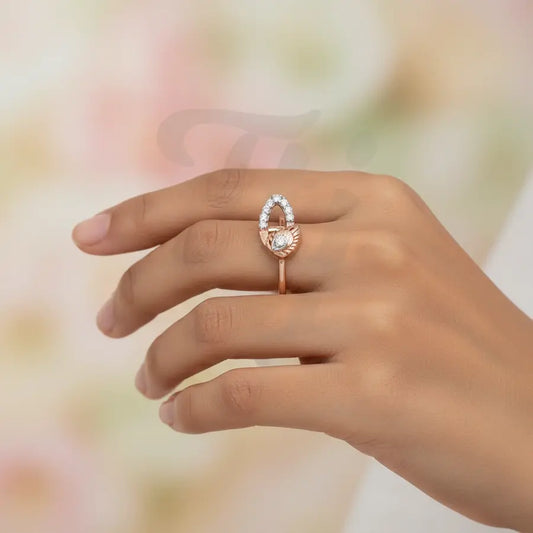 Oval Frame Feather Gold Ring