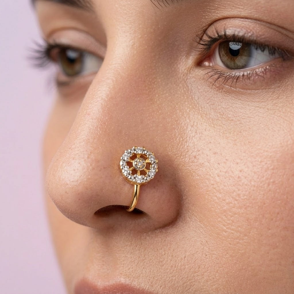 Blooming Petal Shine Diamond Gold Nose Pin