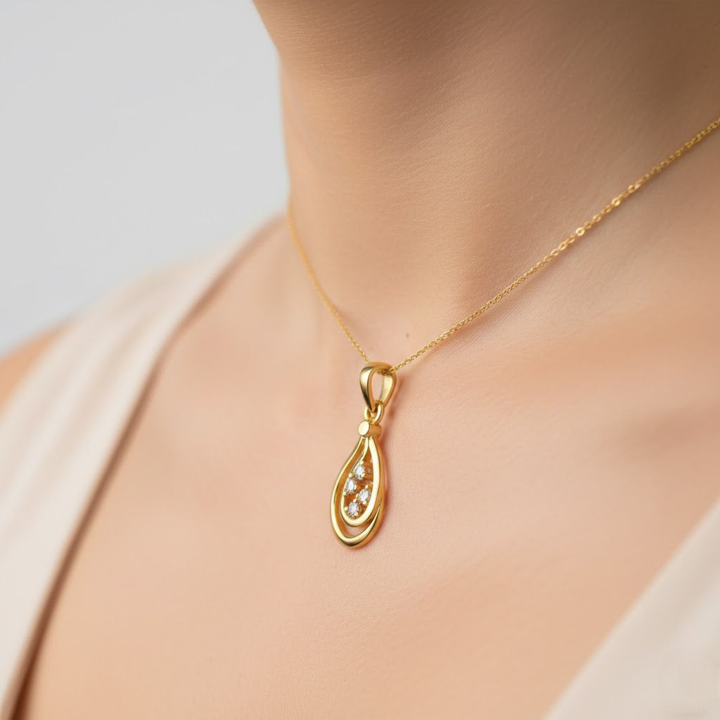 Dewdrop Cluster Diamond Gold Pendant