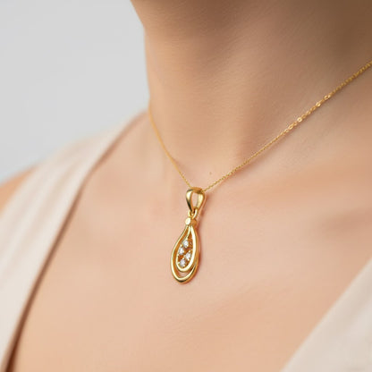 Dewdrop Cluster Diamond Gold Pendant