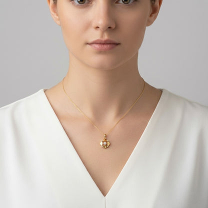 Geometric Blossom Radiance Diamond Gold Pendant