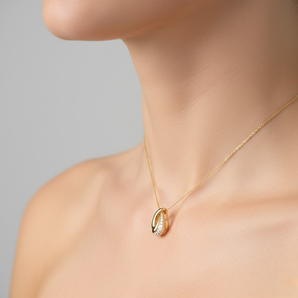 Layered Petal Glow Diamond Gold Pendant