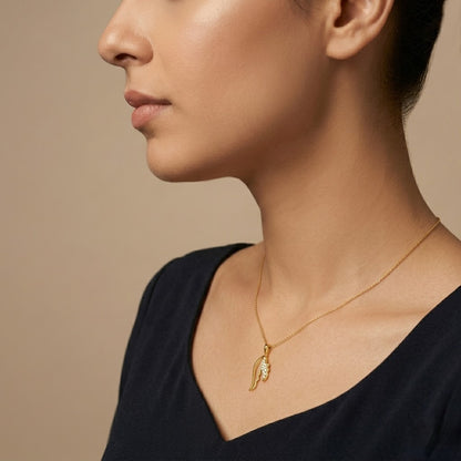 Elegant Gold Feather Diamond Pendant
