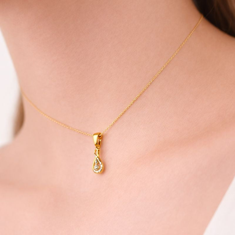 Elegant Curved Drop Design Diamond Gold Pendant