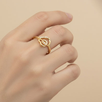 Bloomed Ribbon Diamond Gold Ring