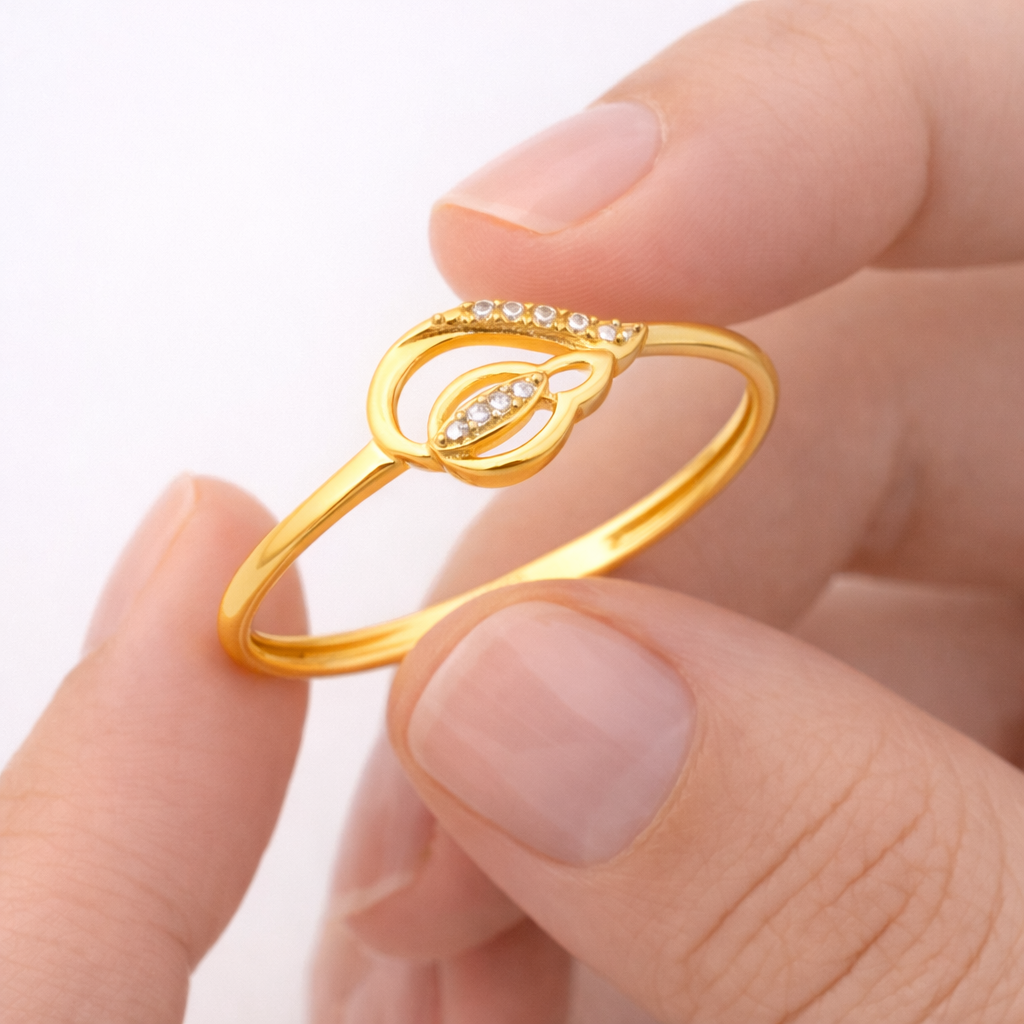 Bloomed Ribbon Diamond Gold Ring