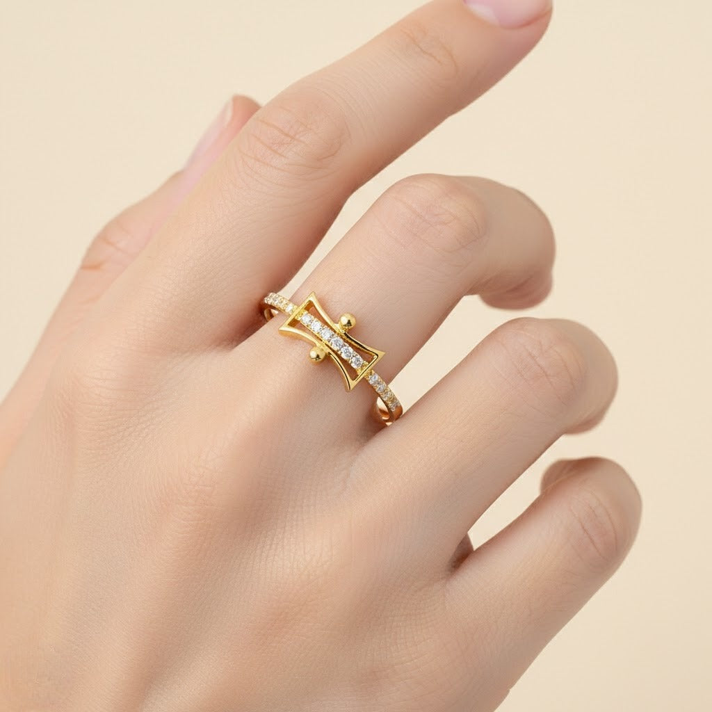 Hourglass Bar Diamond Gold Ring