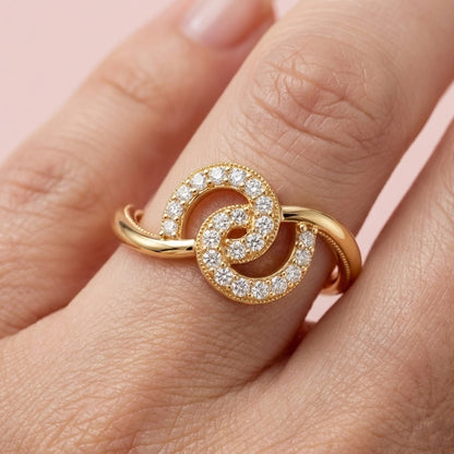 Linked Circle Sparkle Ring
