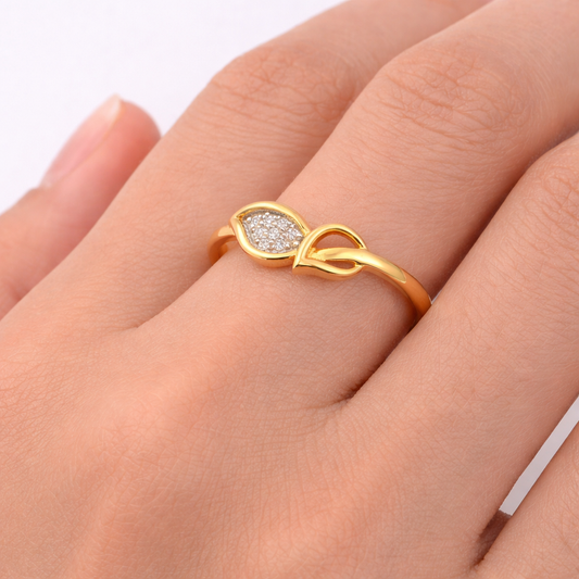Soft Bloom Leaves Diamond Gold Ring