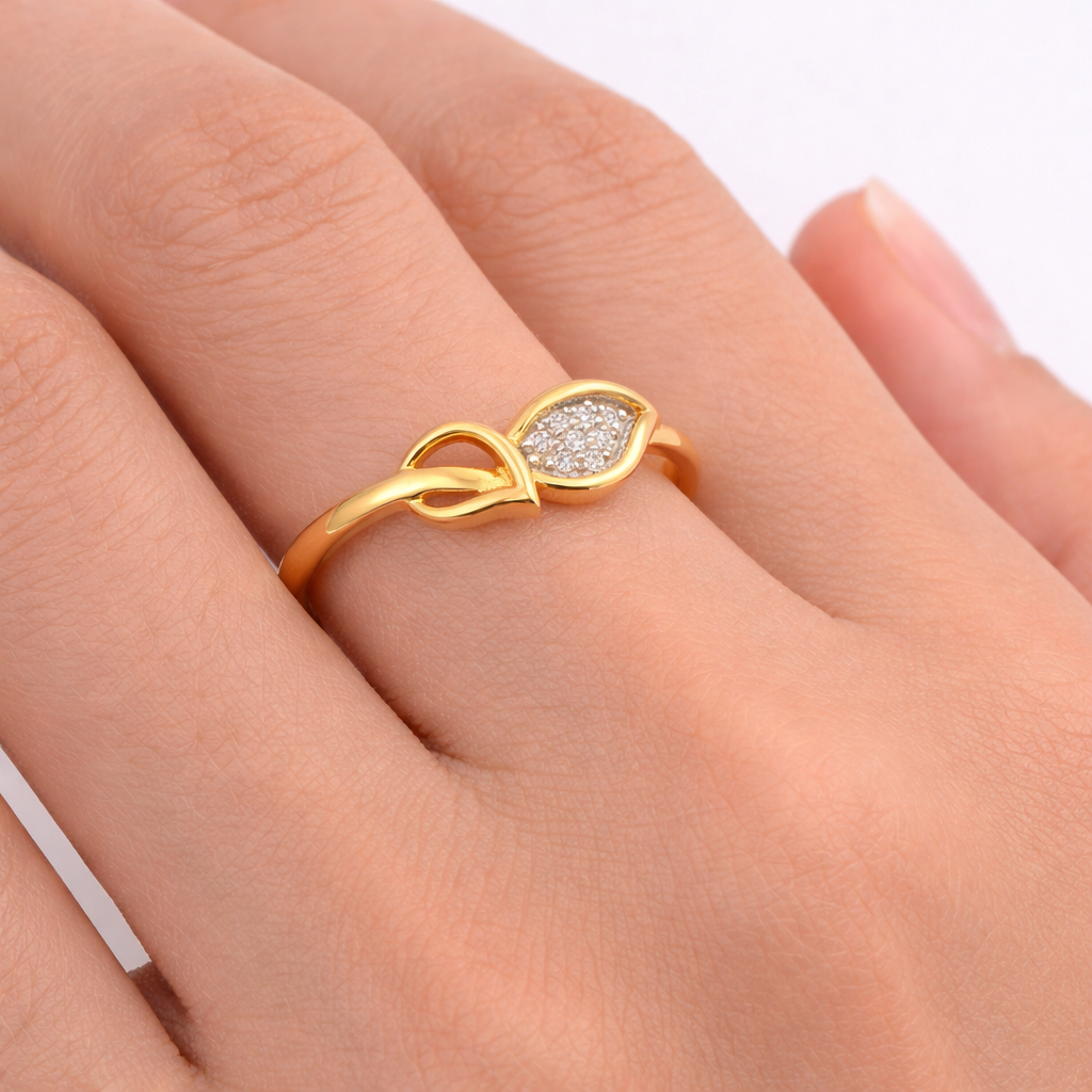 Soft Bloom Leaves Diamond Gold Ring