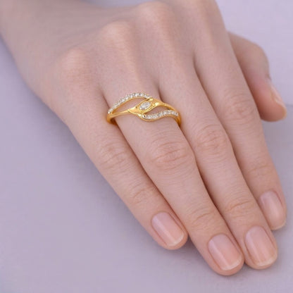 Elegant Intertwined Wave Sparkle Diamond Gold Ring
