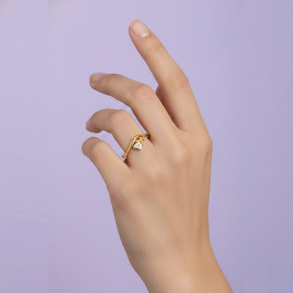 Flowing Floral Design Ring