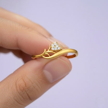 Flowing Floral Design Ring