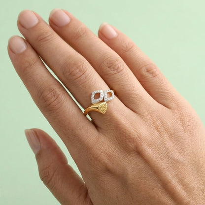 Regal Crest Curve Diamond Gold Ring
