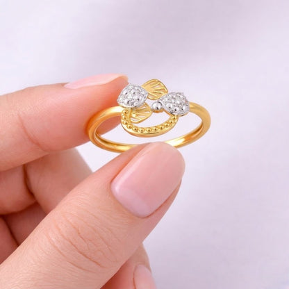Artistic Twin Floral Loop Design Diamond Gold Ring