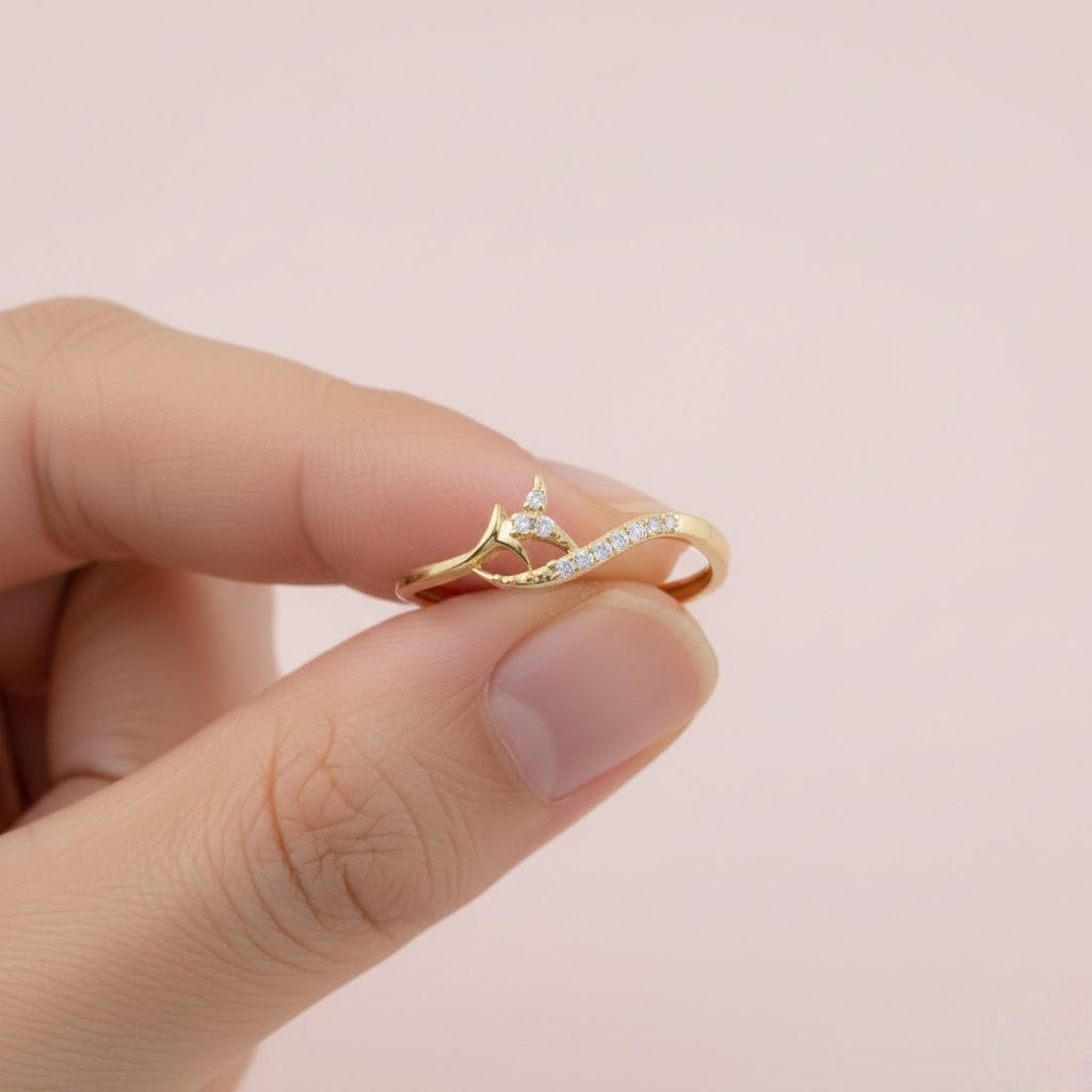 Butterfly Curve Diamond 9K Gold Ring