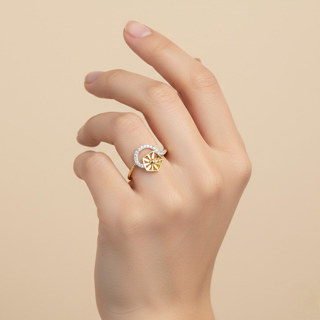 Halo Crest Motif Diamond Gold Ring