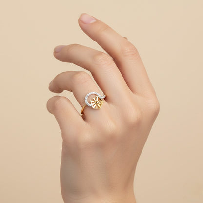 Halo Crest Motif Diamond Gold Ring