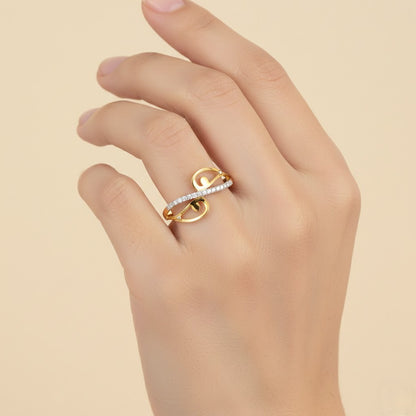 Elegant Infinity Swirl Design Diamond Gold Ring