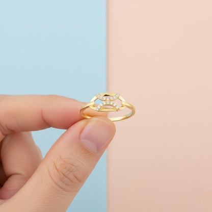 Elegant Twist Curve Sparkle Design Diamond Gold Ring
