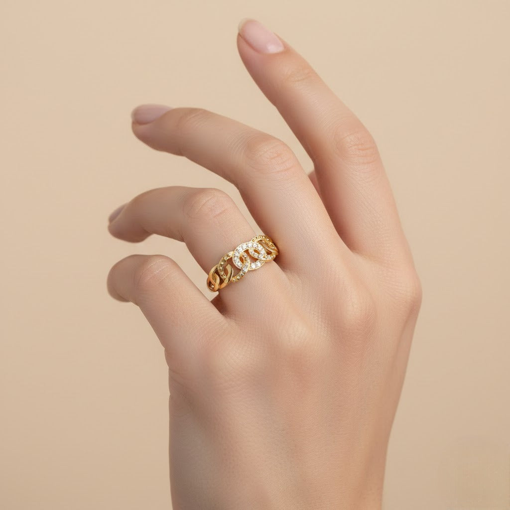 Interlinked Scroll Diamond Gold Ring