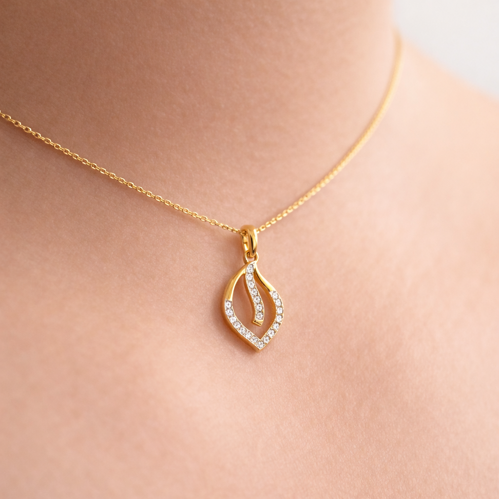 Elegant Open Leaf Drop Motif Diamond Gold Pendant