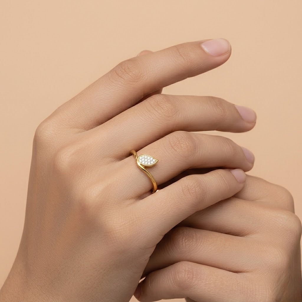 Leaflet Glow Gold Ring
