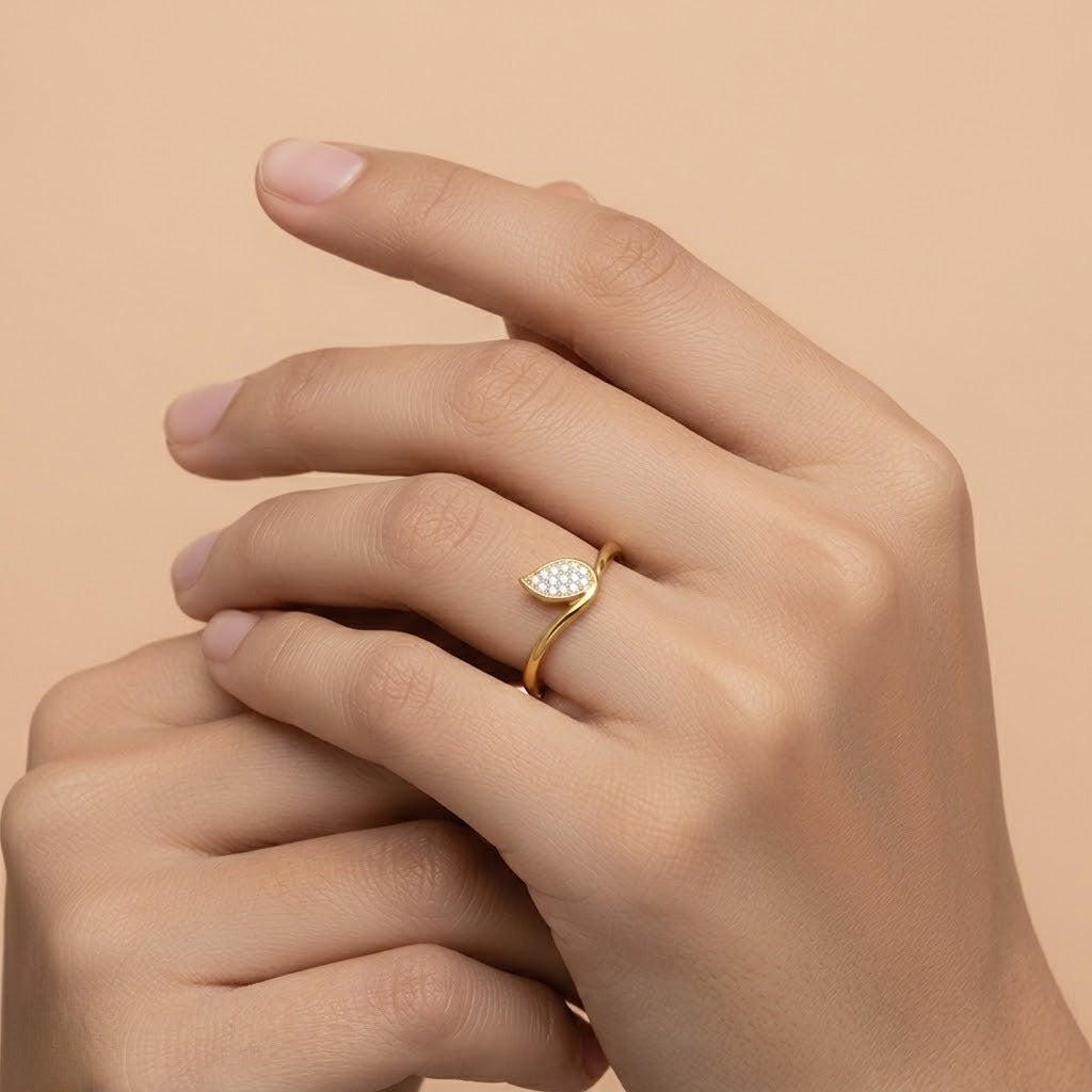 Leaflet Glow Gold Ring