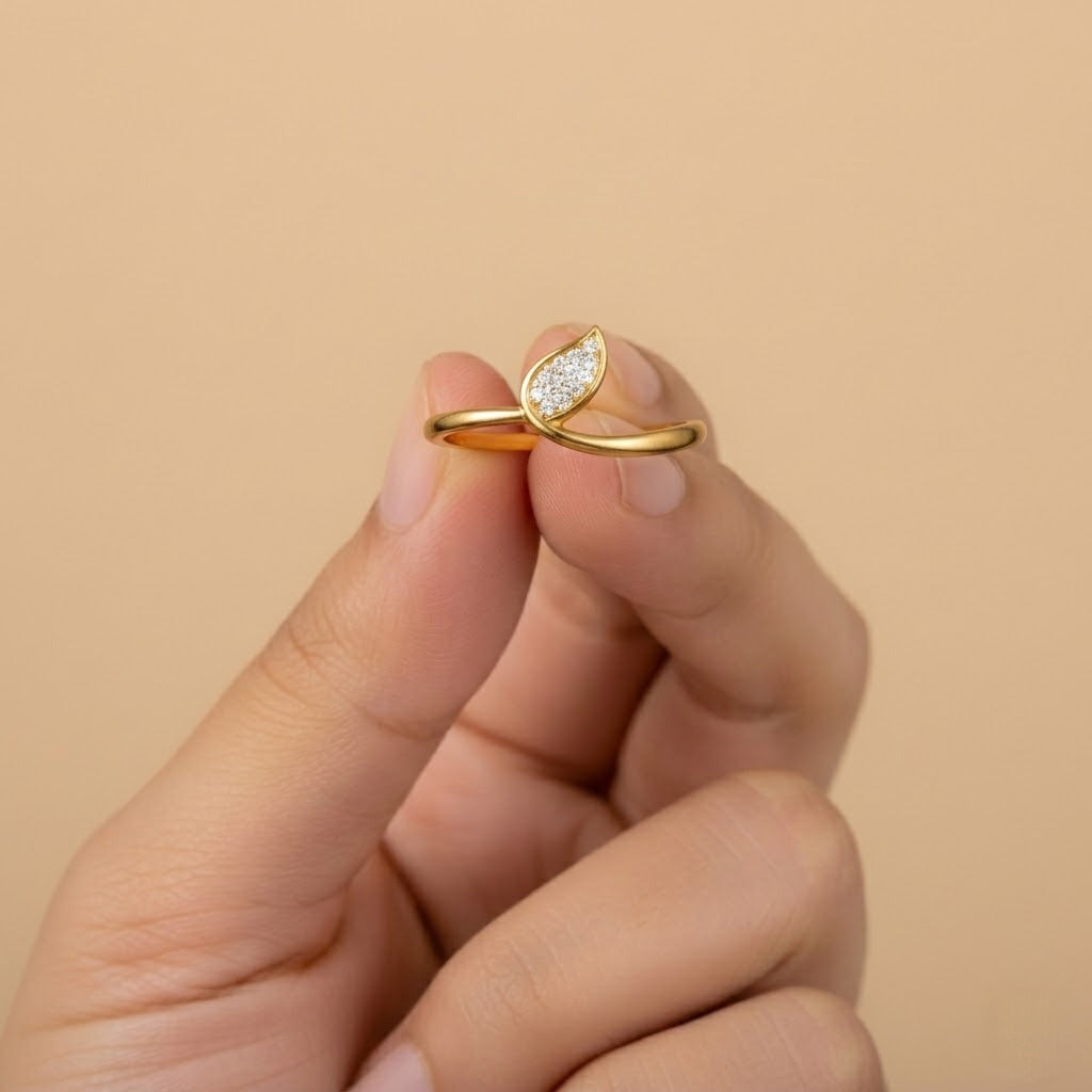 Leaflet Glow Gold Ring
