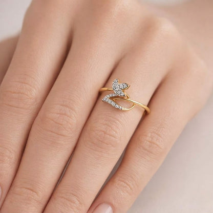 Delicate leaf motif diamond gold ring