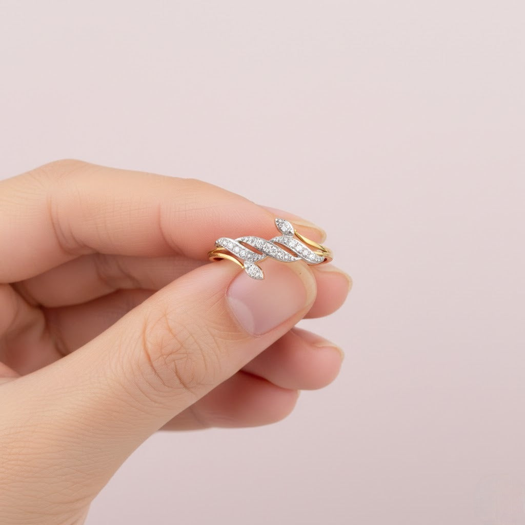 Graceful Gold Leaf Diamond Ring