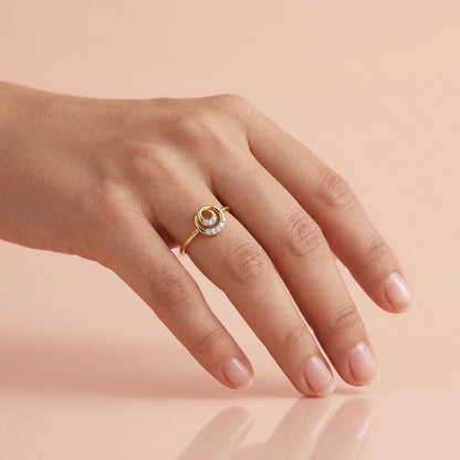 Circular Double Knot Bar Diamond Gold ring